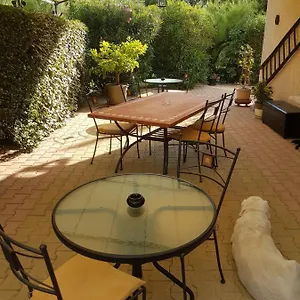 loulivade.hotels-rhonealpes.com/